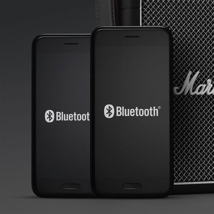 Tính năng đa máy chủ giúp loa kết nối cùng lúc với 2 thiết bị bluetooth