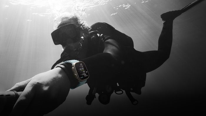 Apple Watch Ultra 2 hỗ trợ lặn ở độ sâu tối đa 40 mét