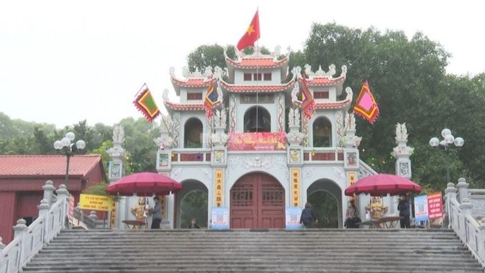 Lễ cầu tài lộc, công việc thuận lợi tại Đền Trình Bà Chúa Kho, đừng quên đọc bài văn khấn này.