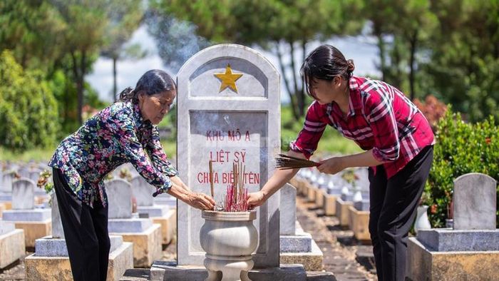 Những điều cần lưu ý khi cúng liệt sỹ tại nhà