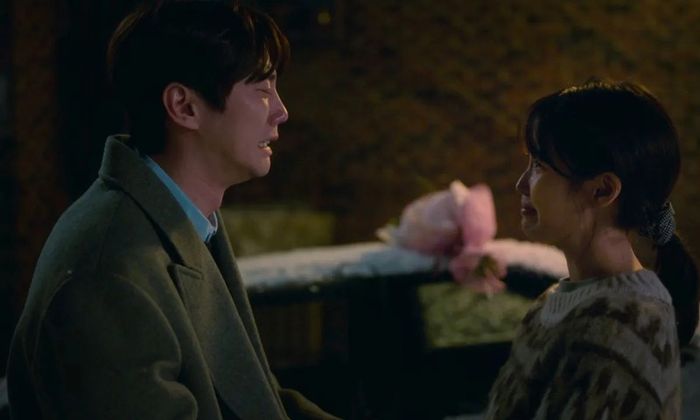Geum Myeong quyết định chia tay mối tình 7 năm dù trái tim cô vẫn còn yêu.