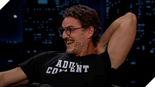 Ngôi sao Pedro Pascal cũng không tránh khỏi sự bối rối khi được hỏi về cơ thể co giãn của Mr. Fantastic trong lần quảng bá này.