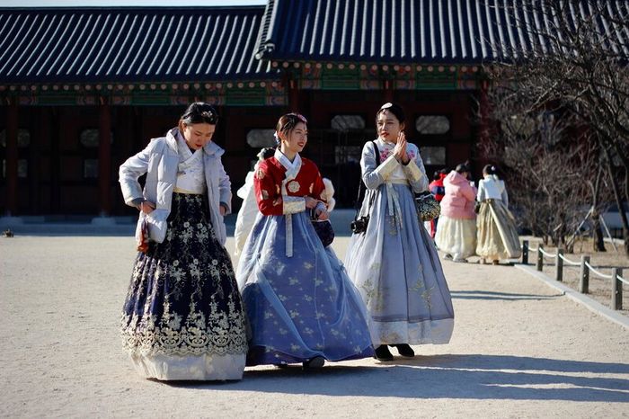 Khám phá Hanbok truyền thống Hàn Quốc và những lưu ý khi thuê Hanbok.