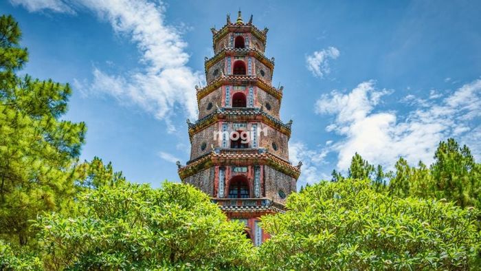 Chiêm bao thấy có người kêu gọi quyên góp xây chùa