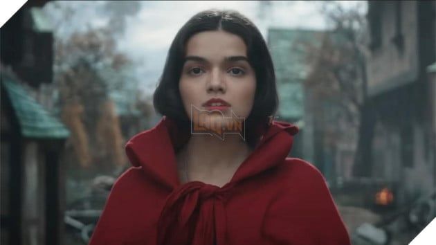 Rachel Zegler kể lại cách mà Steven Spielberg thông báo tin cô được chọn vào vai Nàng Bạch Tuyết trong bộ phim của Disney.