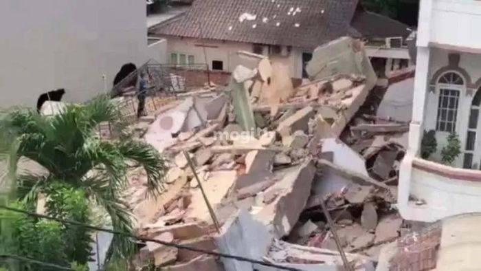 Mơ thấy nhà sập khi xem tivi