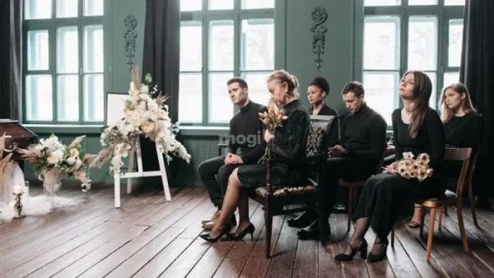 Mơ thấy đám tang trẻ con