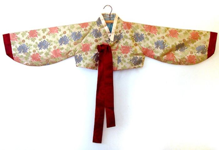 Khám phá Jeogori: Áo truyền thống trong bộ Hanbok Hàn Quốc phần 7