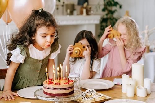 Ngày sinh có thể tiết lộ cách mọi người đánh giá bạn ngay từ lần gặp đầu tiên.