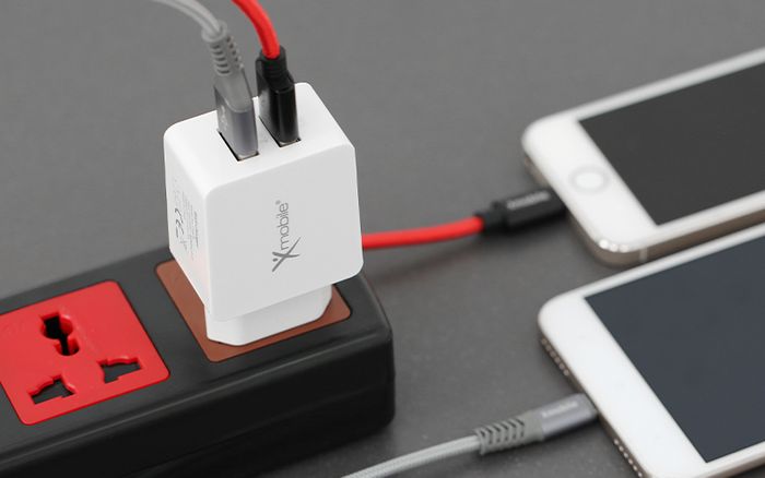 Adapter sạc 2 cổng 3.4A Xmobile DS476 Trắng sạc được 2 sản phẩm cùng lúc