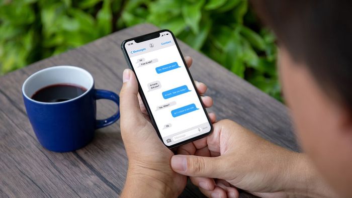 Lý do Messenger vẫn sáng dù không online - Chưa tắt trạng thái Online Facebook