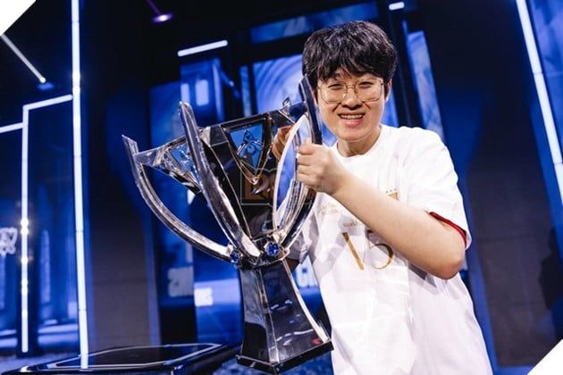 Một số KOLs và streamer nổi bật trong cộng đồng LMHT Việt Nam bất ngờ bị chỉ trích và yêu cầu xin lỗi Zeus.