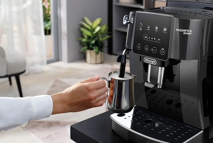Tạo bọt sữa mịn màng cho Cappuccino và Latte