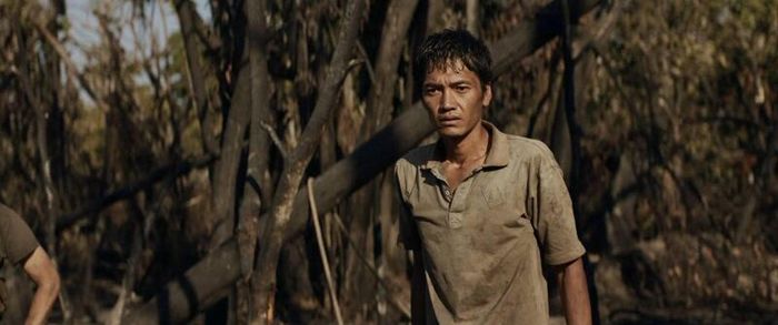 Những khoảng lặng trong điện ảnh của phim đã được khai thác tốt, giúp người xem tự mình cảm nhận câu chuyện lịch sử.