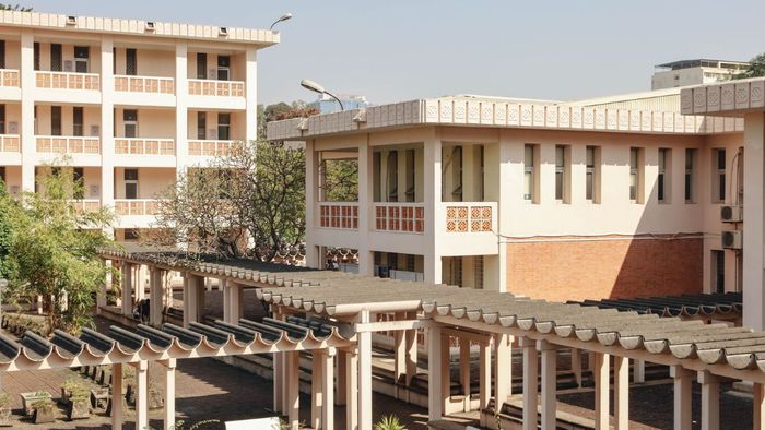 Trường Đại học Ngoại ngữ đóng góp lớn vào sự phát triển và hội nhập quốc gia