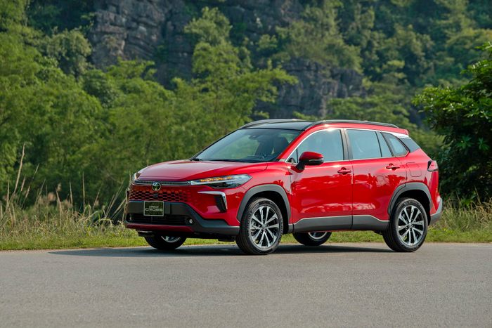 Corolla Cross V (21).JPG