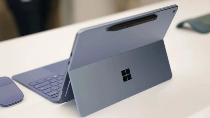 Surface Pro 12 inch chính thức ra mắt