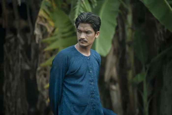 Mạc Văn Khoa đảm nhận vai ông Danh với một nhân vật khó đoán, đầy bí ẩn.