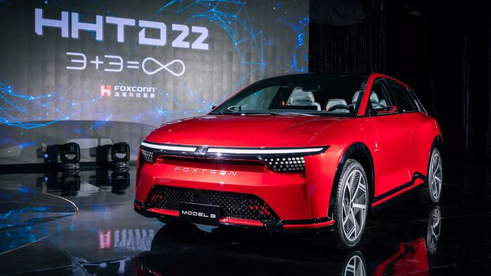 Foxconn-Foxtron-Model-B-by-Pininfarina-16.jpg