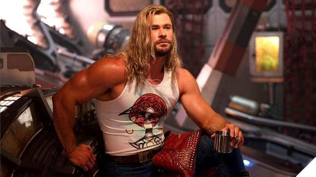 Chris Hemsworth hy vọng Sam Hargrave sẽ thay thế Taika Waititi trong việc chỉ đạo Thor 5