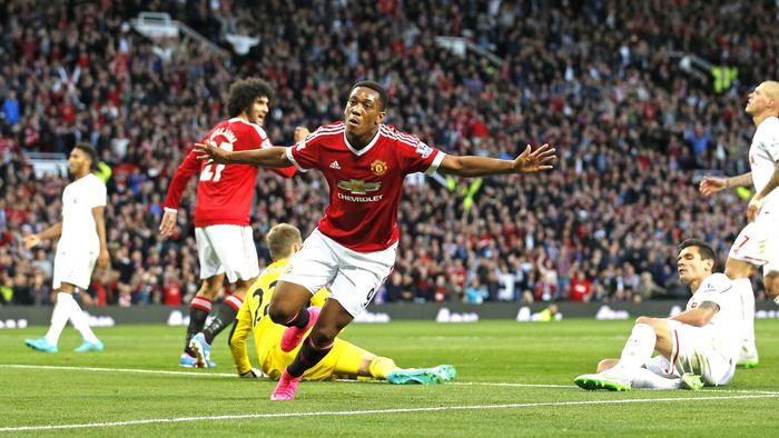 Bàn thắng đầu tiên của Martial vào lưới Liverpool trong trận đấu mở màn tại Old Trafford ảnh 2