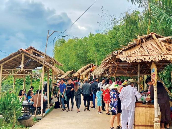 Chợ quê Tân Thuận Đông – Nơi gìn giữ nét đẹp văn hóa truyền thống miền quê Việt Nam 10