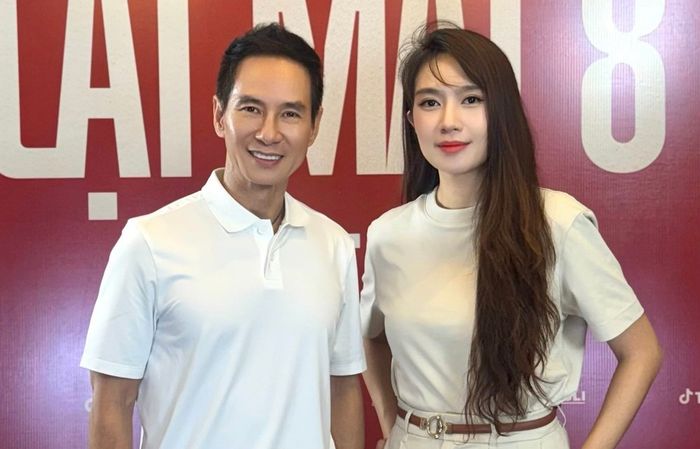 Minh Hà thường hỗ trợ chồng trong vai trò nhà sản xuất và cũng tham gia cameo trong Lật Mặt 4