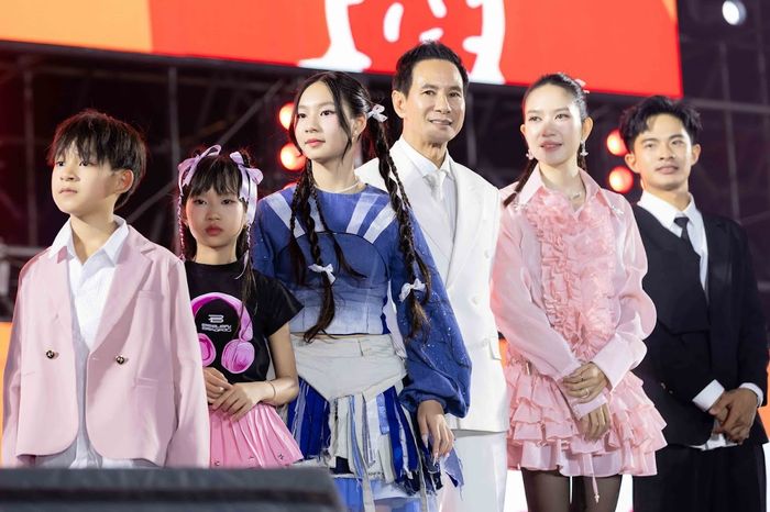 Lần này, Minh Hà cùng bốn con của Lý Hải đều góp mặt trong bộ phim mới