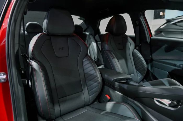 Hyundai Elantra 2025 5.jpg