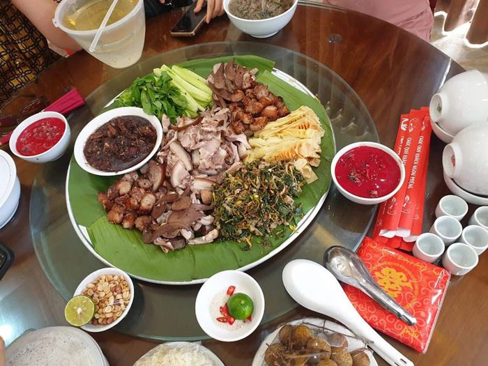 Khám phá vẻ đẹp hoang sơ và bình dị của Đà Bắc Hòa Bình lần thứ 8