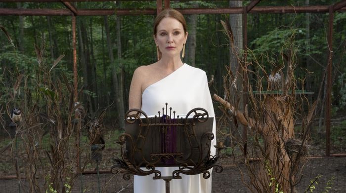 Julianne Moore trong Sirens