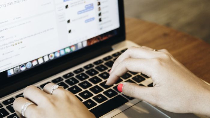 Dấu hiệu nhận biết khi bị chặn trên Facebook là không thể tìm thấy người đó trên nền tảng này.