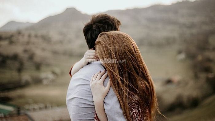 Giấc mơ thấy người yêu của mình là người nổi tiếng chính là dấu hiệu cảnh báo cho tình yêu của bạn.