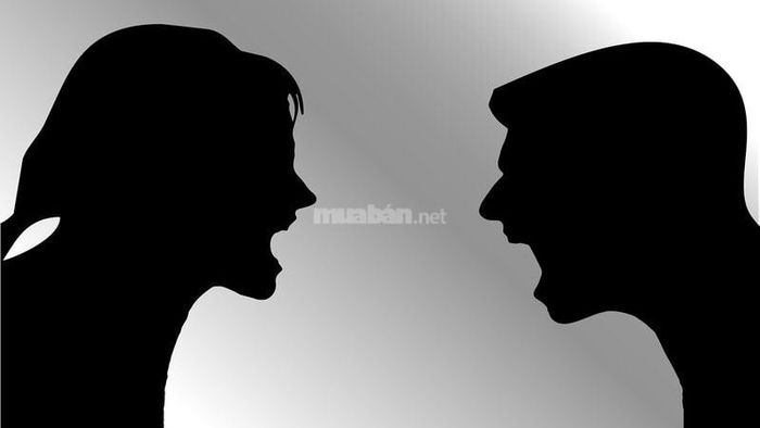 Mơ thấy cãi nhau với người nổi tiếng là dấu hiệu của một mâu thuẫn sắp xảy ra trong cuộc sống của bạn.
