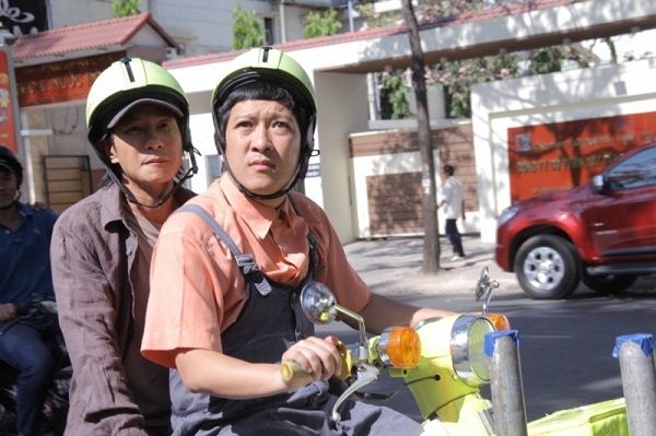 Trường Giang đã nâng cao độ nhận diện của mình nhờ vào sự duyên dáng trong Lật Mặt 1.