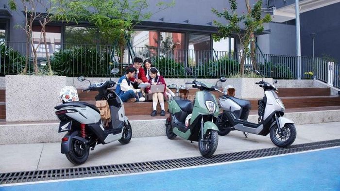 Xe trang bị động cơ điện tích hợp trong bánh sau với công suất tối đa lên tới 1,5Kw