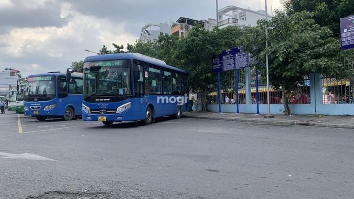 Các Tuyến Xe Buýt Đi Qua Ngã Tư Chiêu Liêu