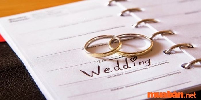 2015 mệnh gì và tình duyên hợp với tuổi nào?