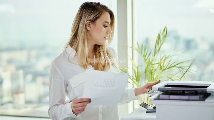 Tiêu đề xuất hiện trên mỗi trang sẽ giúp việc sắp xếp tài liệu sau khi in trở nên dễ dàng và hiệu quả hơn.