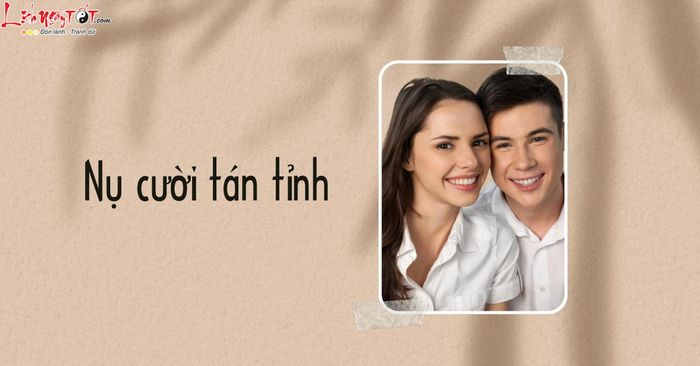Cười tán tỉnh