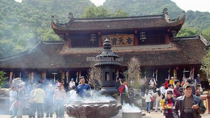 Bài văn khấn Đền Trình đầy đủ nhất