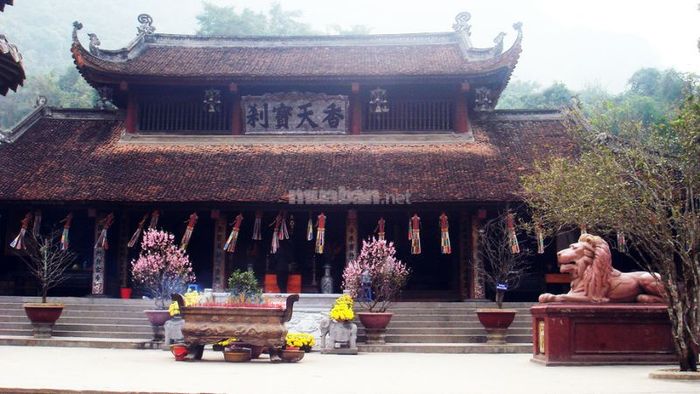 Giới thiệu về Đền Trình