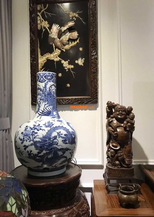 Đặt tượng Phật Di Lặc đối diện cửa chính là cách bài trí chuẩn nhất trong nhà
