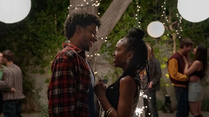 Michael Cooper Jr. và Lovie Simone trong Forever