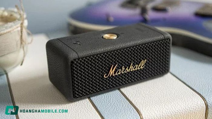 marshall-emberton-2-loa-ngoai-tru-3