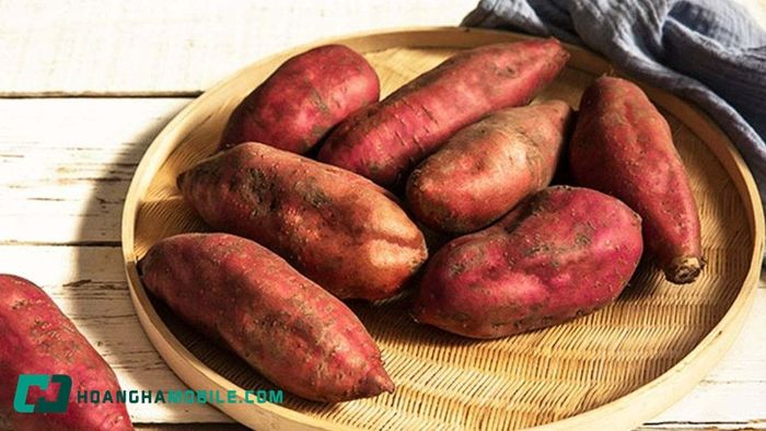 nuong-khoai-bang-lo-vi-song-hinh-02