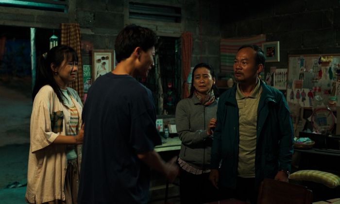 Mặc dù đam mê âm nhạc, Tâm luôn bị cha ngăn cản theo đuổi ước mơ của mình.