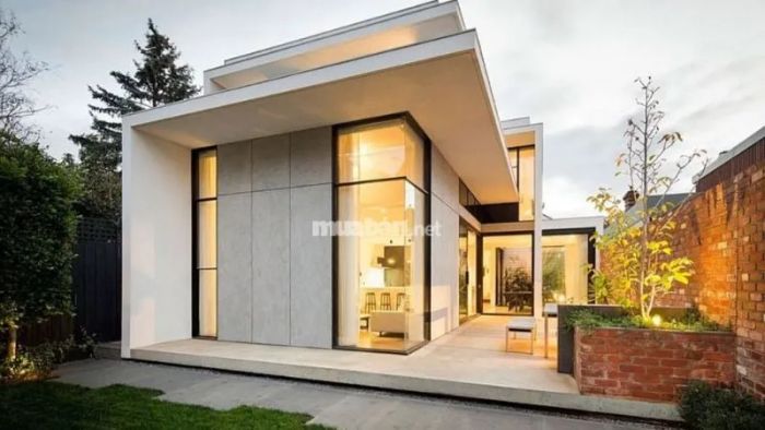Nhà mái bằng 1 tầng 80m² hiện đại là sự kết hợp hoàn hảo giữa sự tối giản và tiện ích. Thiết kế nhà này giúp tận dụng tối đa không gian sống, mang đến một không gian rộng rãi, thông thoáng và dễ dàng mở rộng trong tương lai.