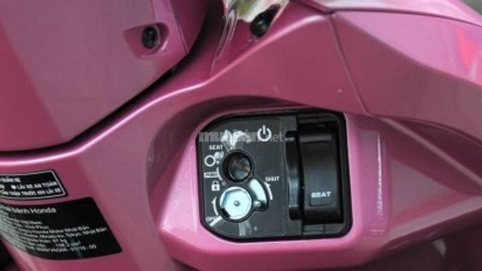 Thay ổ khóa xe Vision có giá bao nhiêu?
