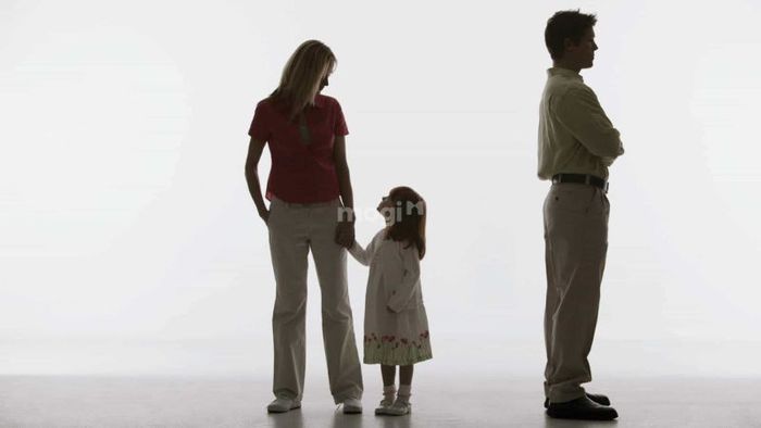 Giải mã chi tiết từng tình huống mơ thấy mẹ giúp bạn hiểu rõ hơn về thông điệp mà giấc mơ mang lại.